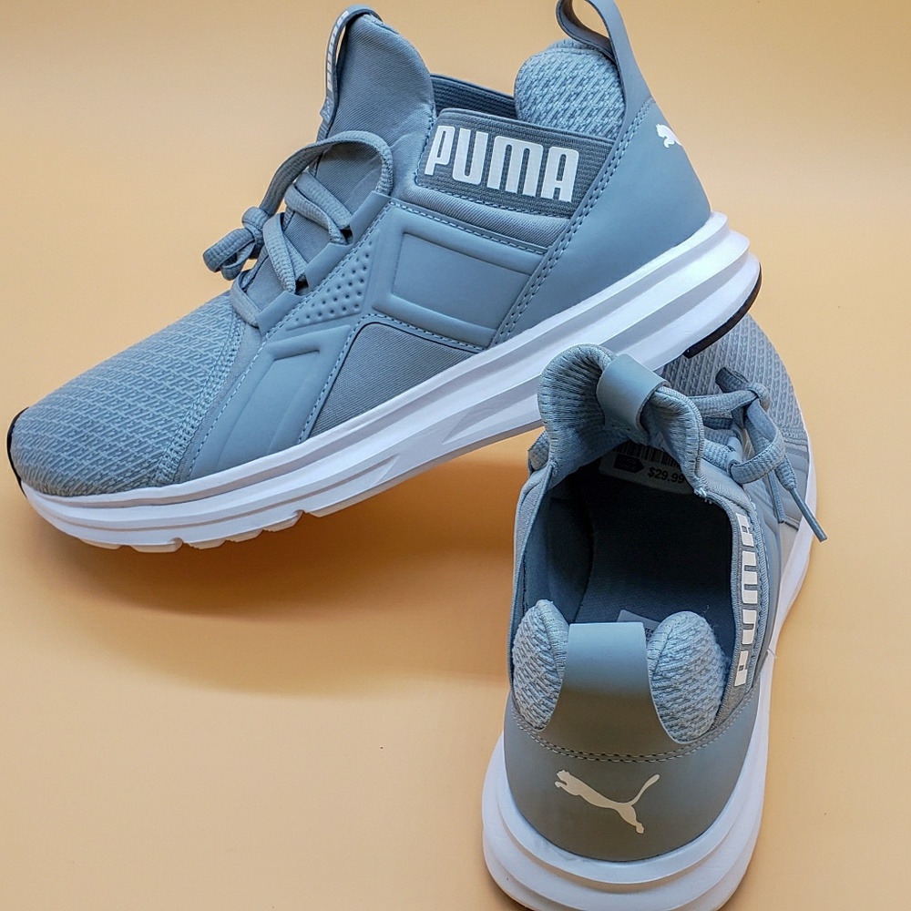 New Women PUMA shoes size 7